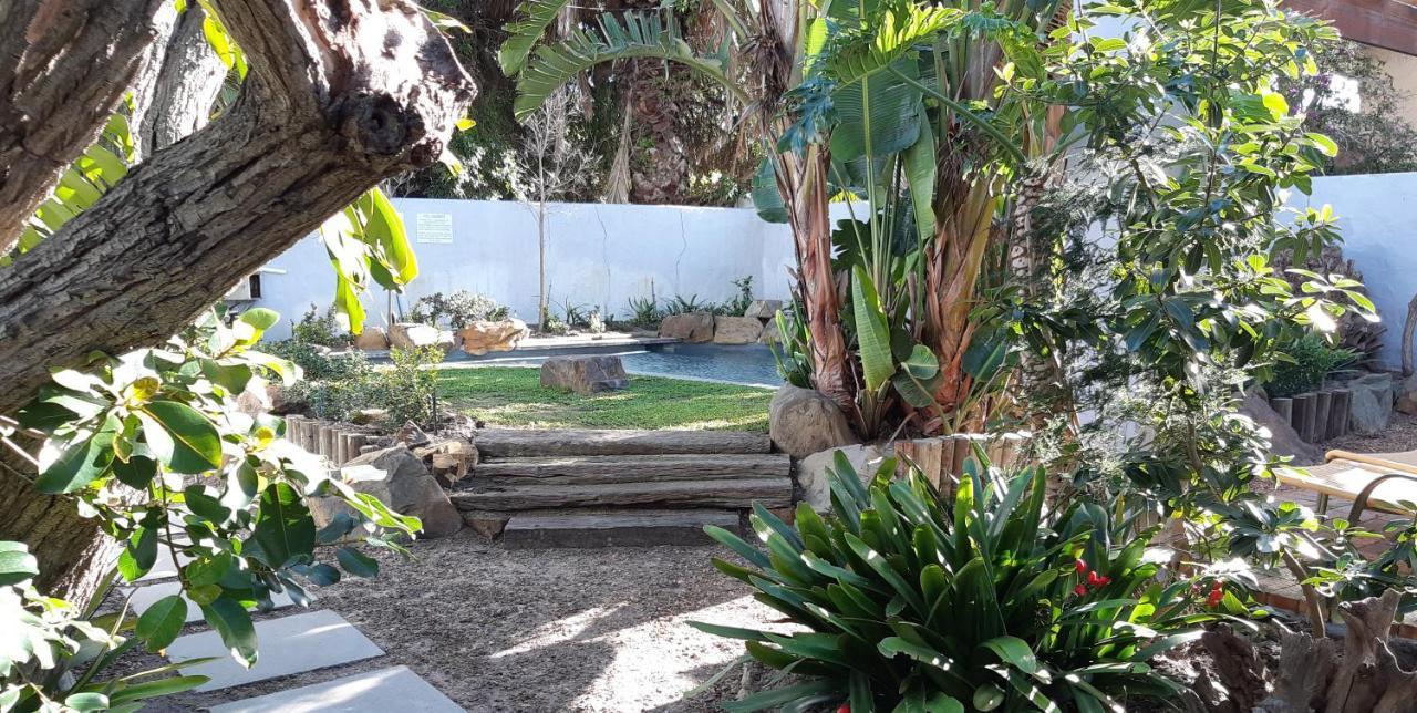 Be My Guest Lodge Bloubergstrand Exterior foto