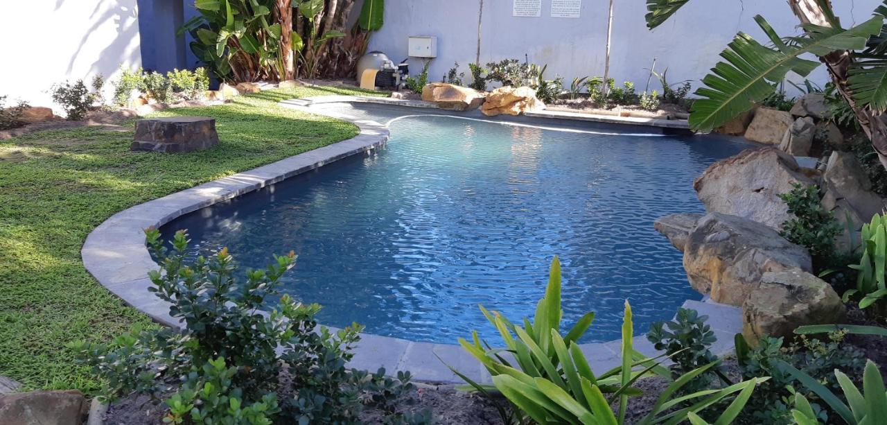 Be My Guest Lodge Bloubergstrand Exterior foto