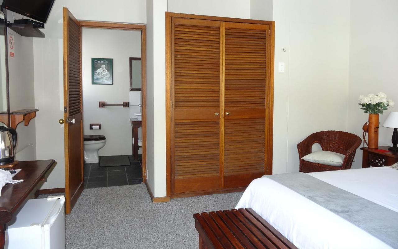 Be My Guest Lodge Bloubergstrand Exterior foto