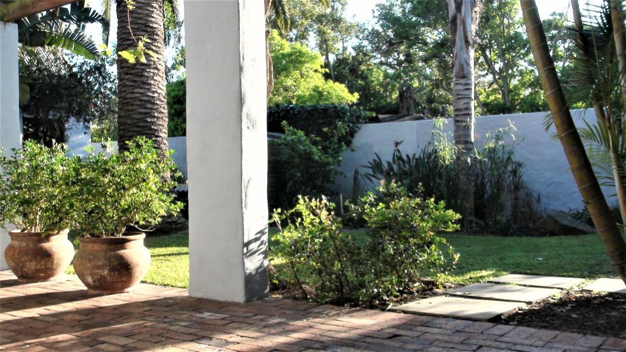 Be My Guest Lodge Bloubergstrand Exterior foto